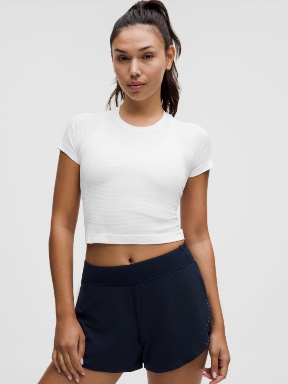 Lululemon Swiftly Tech Cropped Short-Sleeve
Shirt 2.0 | size 8